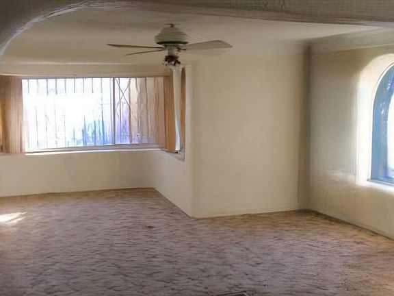 2nd image of 1010 Bernard Ave