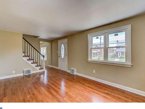 4th image of 2119 Academy Ave