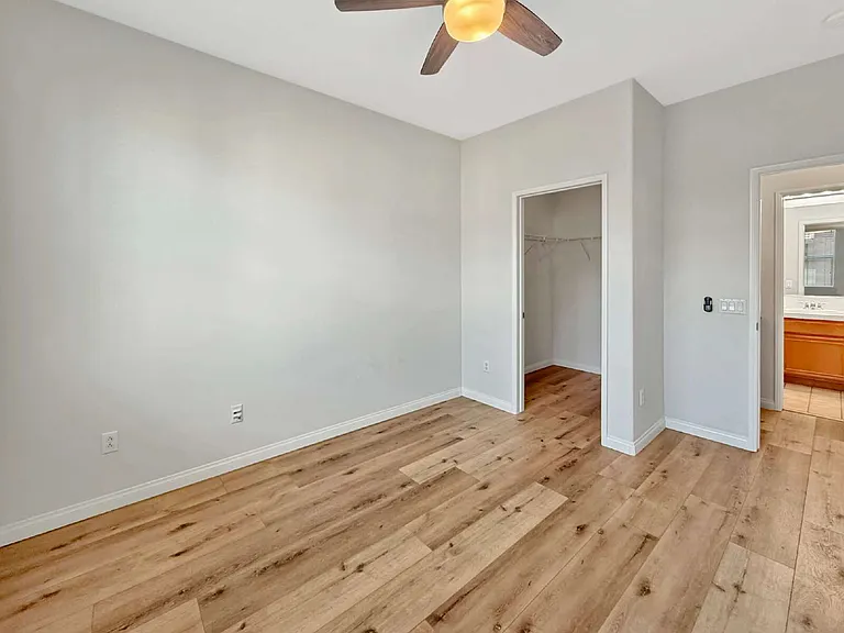 25431 Wharton Dr — Photo 15