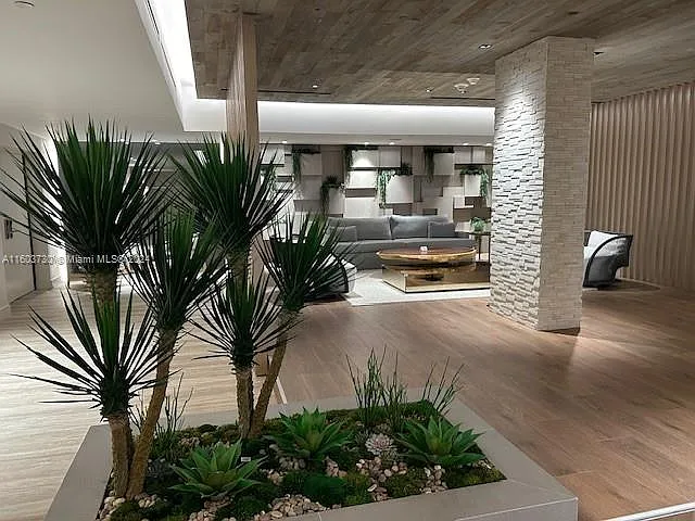 2301 Collins Ave #306 — Photo 13