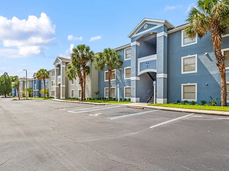 Reserve at Temple Terrace — Photo 37