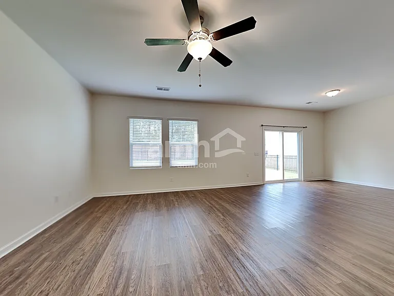 186 Orion Way — Photo 6