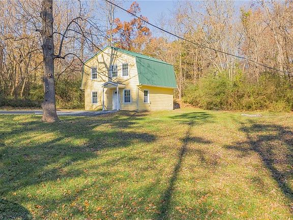 2nd image of 311 Valley Rd