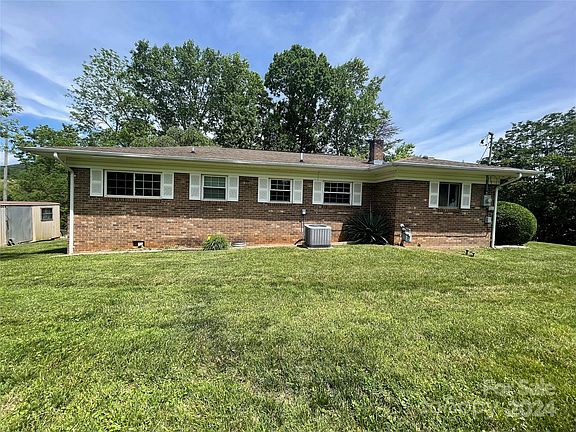 2nd image of 2579 Andrews Cir