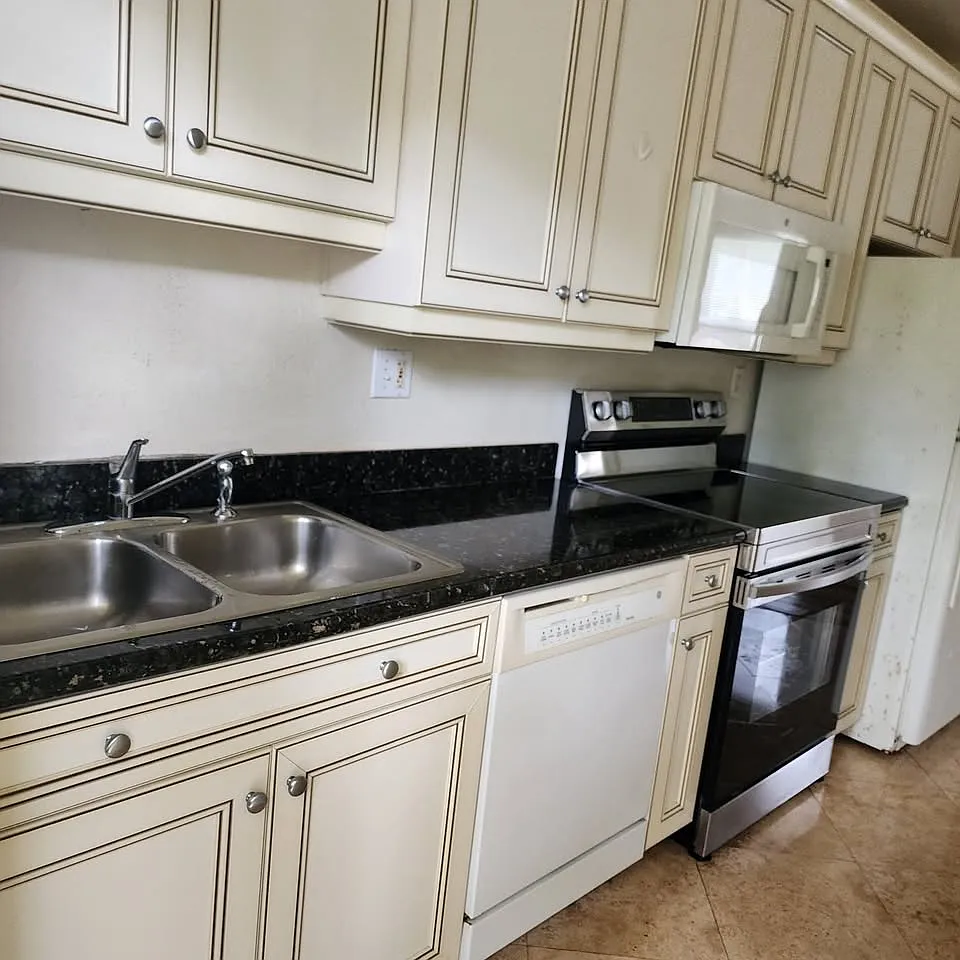 1 bed, 612 sqft, $1,600 — Photo 4