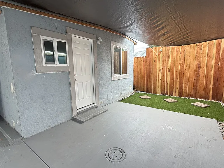 2028 Auseon Ave — Photo 8