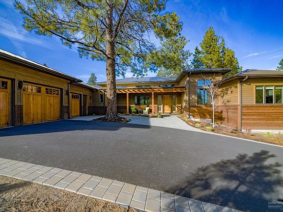 2nd image of 61522 Hosmer Lake Dr