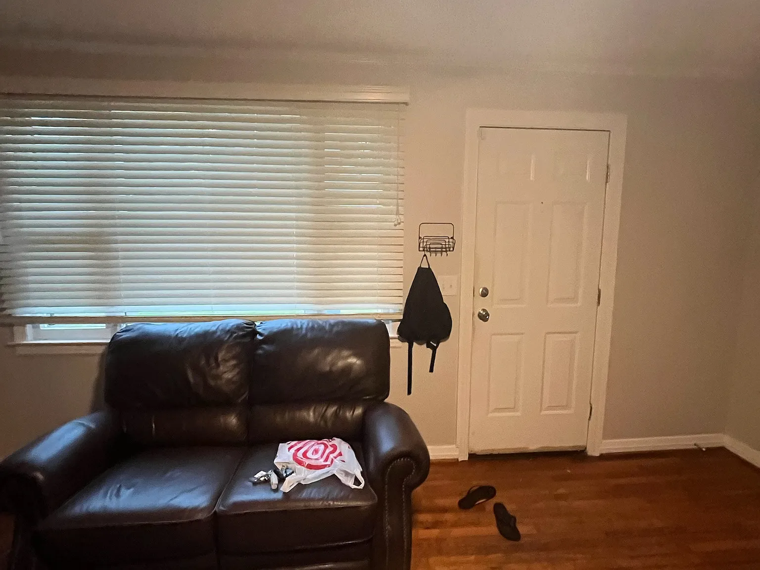3 bed, 1024 sqft, $1,450 — Photo 3