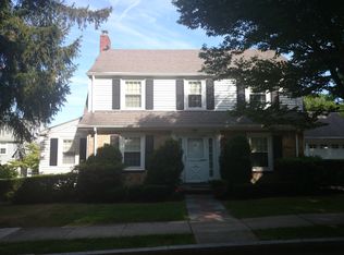 43 Linnet St, West Roxbury, MA 02132