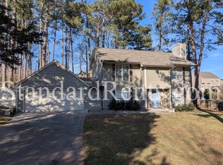 622 Hickory Hollow Ln, Jonesboro, GA 30238