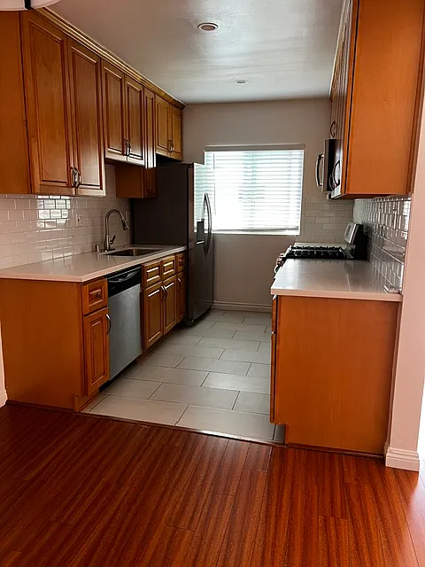Clark Place — Photo 4