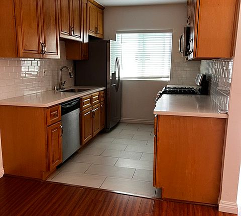 3rd image of 18634 Clark St APT 211