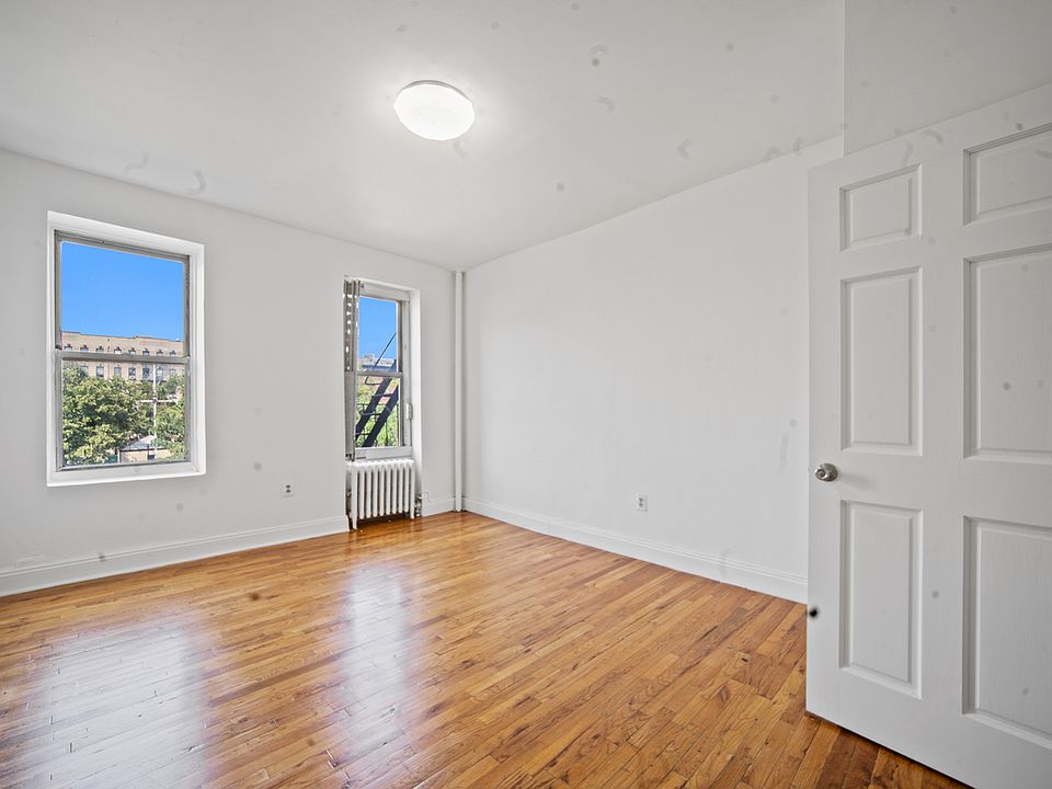 1st image of 334 E 117th St #5