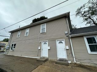 111 Carleton Ave APT 2A, Central Islip, NY 11722