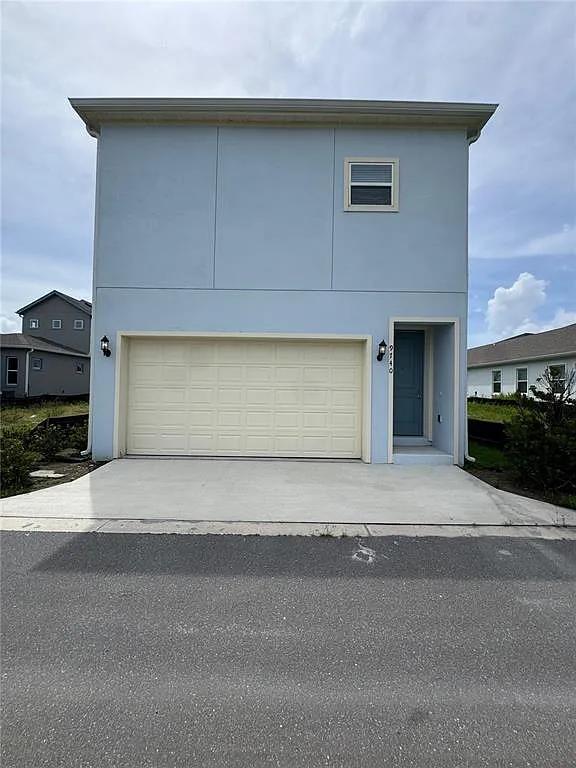 1 bed, 1.0 bath, 750 sqft, $1,800 — Photo 1