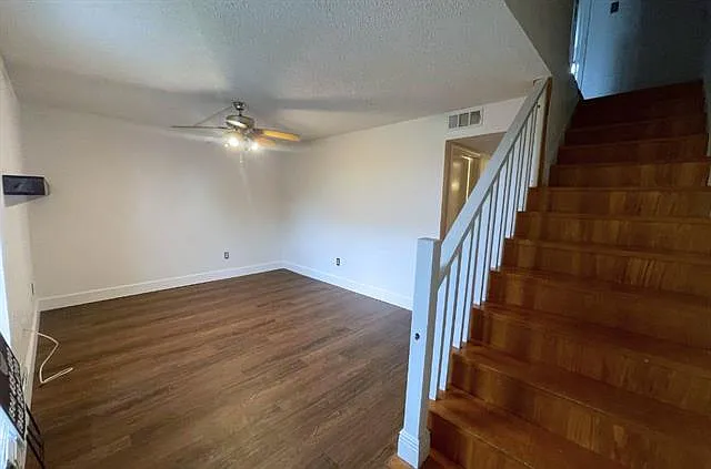 1617 Newport Pl #23 — Photo 6