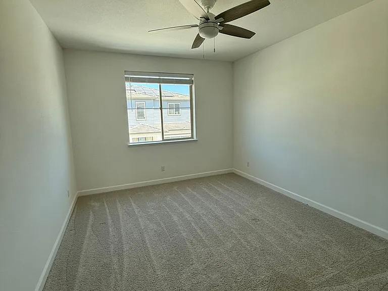 2460 Cinnabar Dr — Photo 11