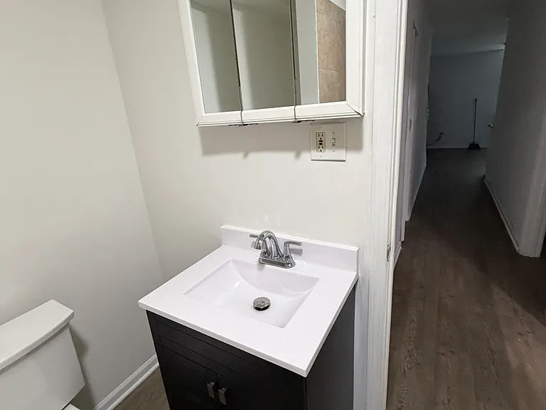 4049 W Crystal St #G — Photo 5