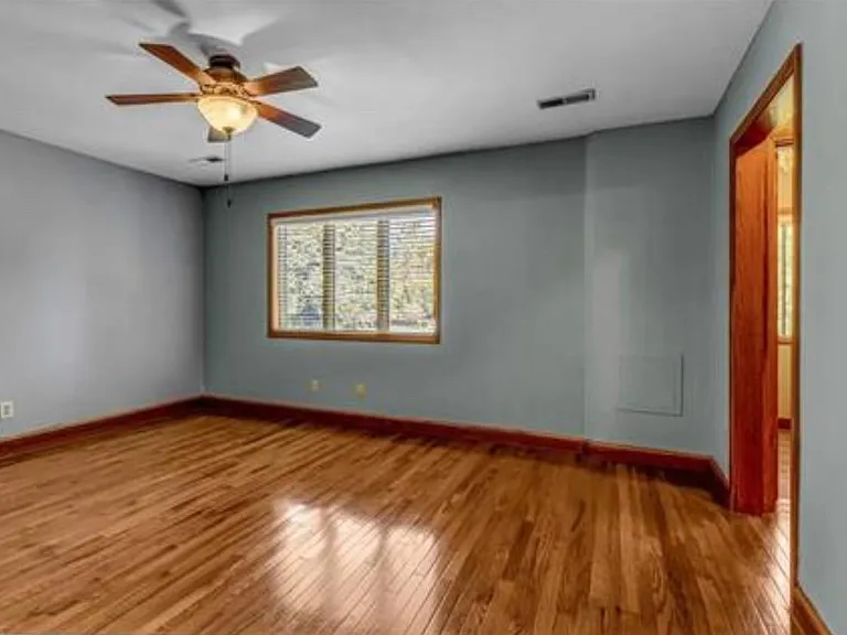 6101 Hampton Meadows Ln — Photo 21