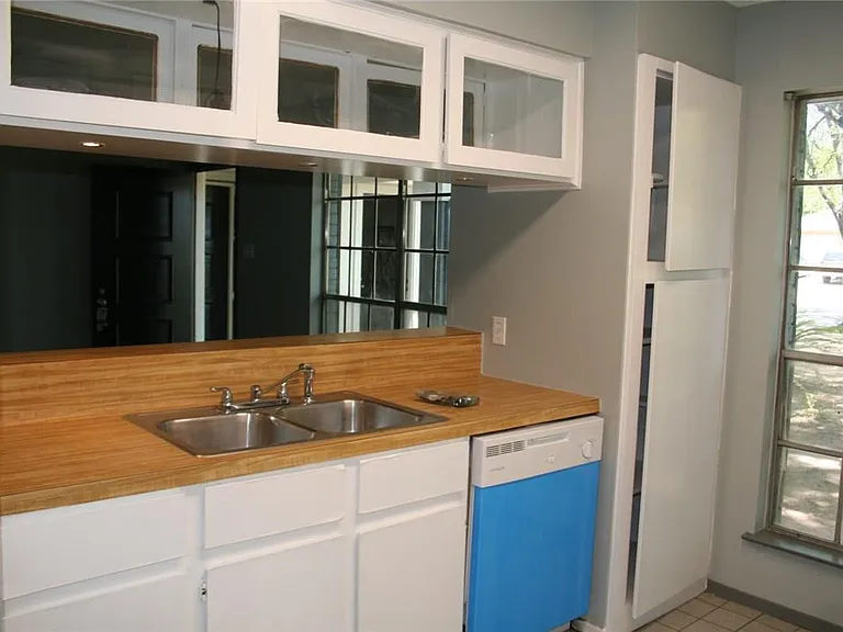 103 Cloudview Dr #A — Photo 4