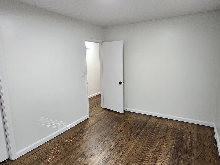 2752 Hawthorne Dr — Photo 12