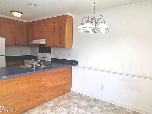 4th image of 3995 Sterling Pointe Dr