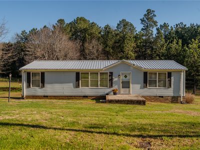 121 Kountry Ln, Walhalla, SC, 29691