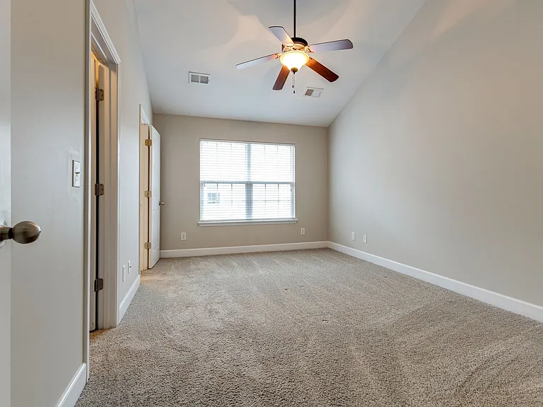 519 Saint Jules Ln — Photo 8