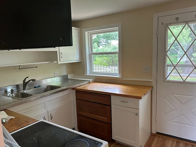 6 Eliot Rd — Photo 12