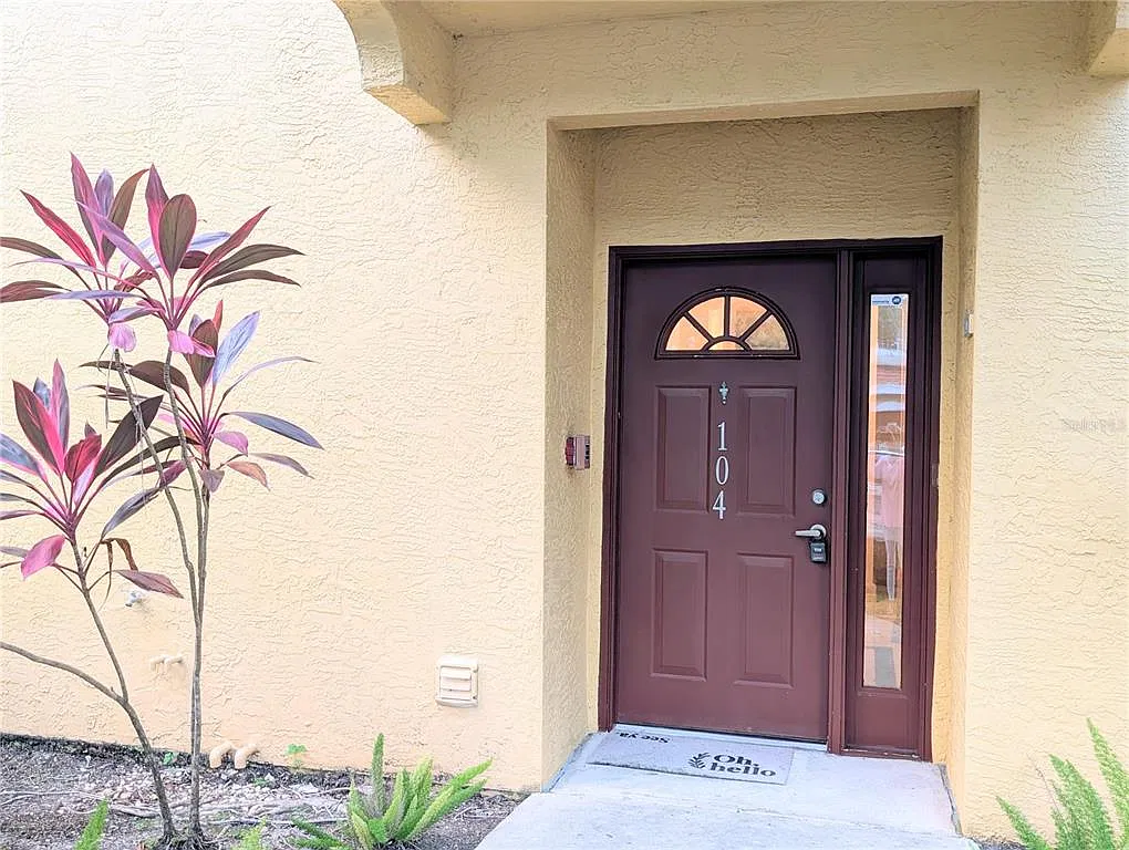 3 bed, 3.0 bath, 1559 sqft, $2,200 — Photo 4