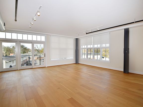 4th image of 375 S Eton St #306