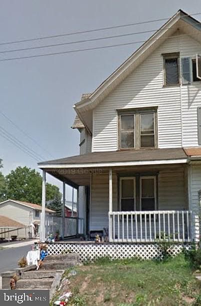 2nd image of 734 N 9th St