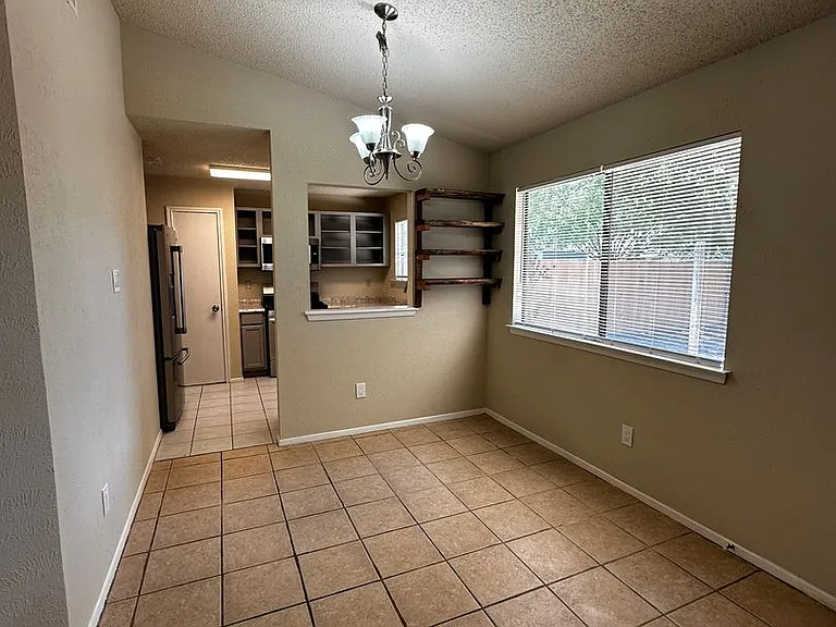 12207 Shropshire Blvd — Photo 7
