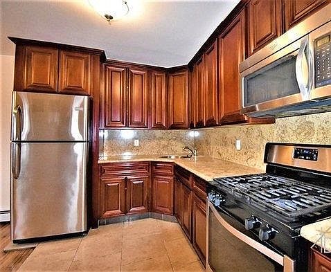 1st image of 957 E 222nd St #B1