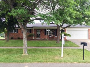 48628 Stanford Dr, Shelby Township, MI 48317