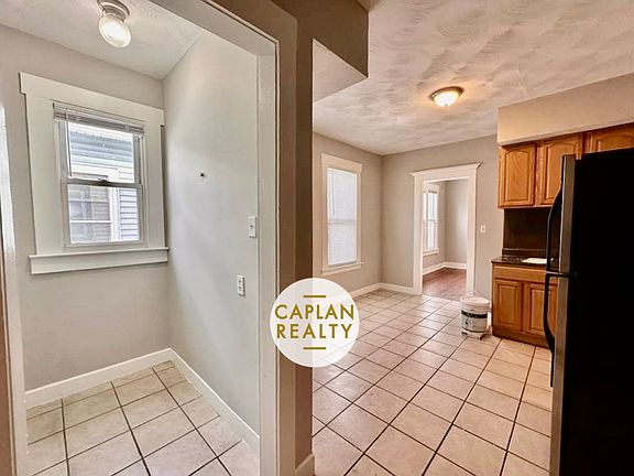 5th image of 281 W Ivy St #B1