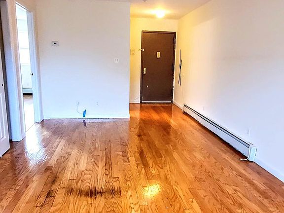 5th image of 8402 143rd St APT 202