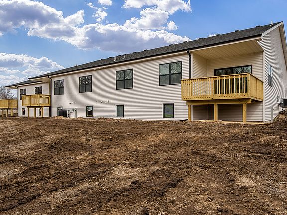 3rd image of 5729 Willow Creek Ln #1