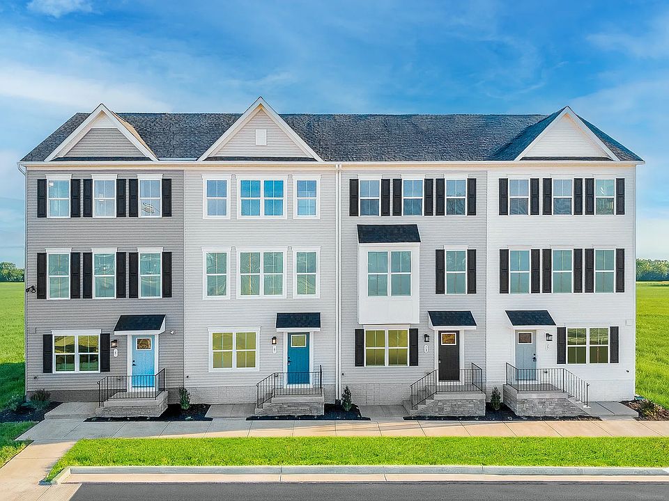 1st image of 33 Oasis Ave