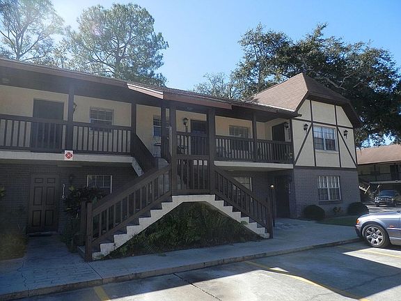 4th image of 3120 Sir Hamilton Cir #5