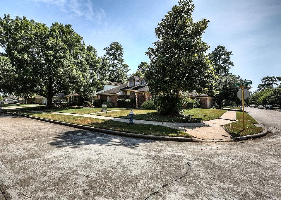 1st image of 19619 Pine Cluster Ln
