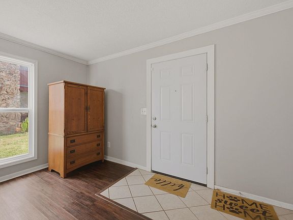 5th image of 1441 N Smith Ct APT 2