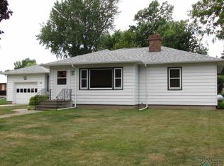 209 Indiana Ave, Adrian, MN 56110
