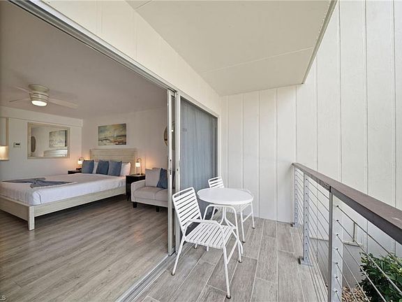 4th image of 900 Broad AVE S #117