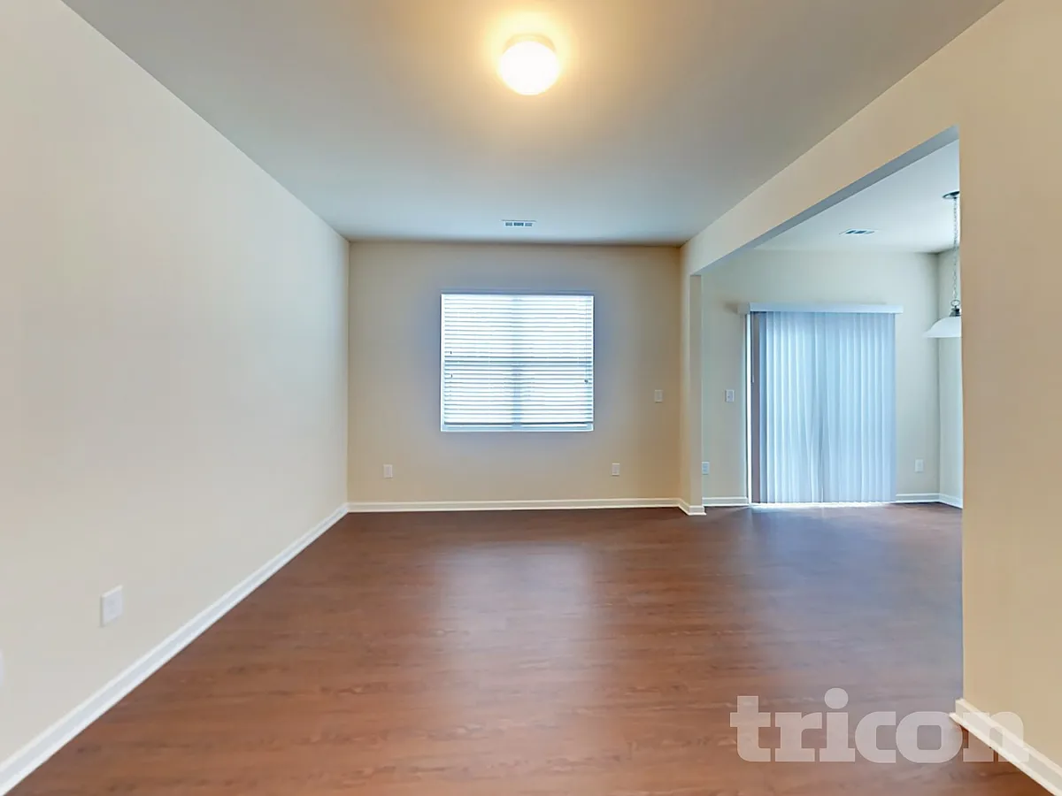 Building Photo - 2046 Aragon Ln
