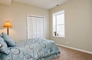 5th image of 3214 W Leland Ave #A