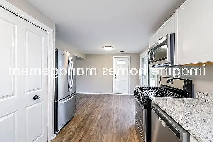 1879 Hillsdale Dr #1 — Photo 6