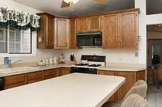 4th image of 405 W Parkside Dr