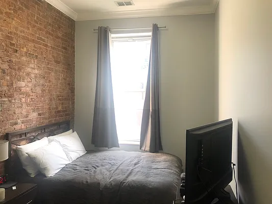 Rented by Meraki Realty LLC | media 13