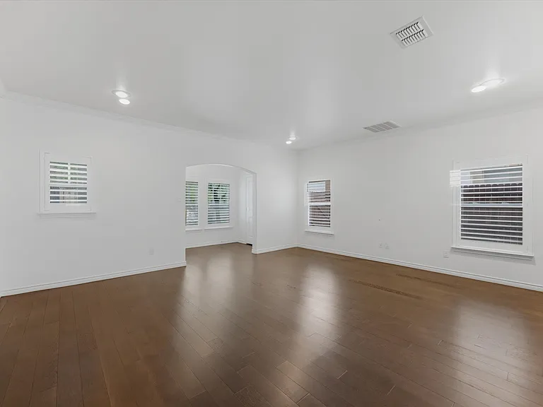 3406 W 4th St — Photo 5